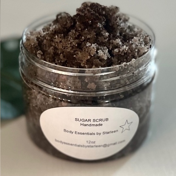 Like, heart, love and comment this to be notified when I go live - Picture 9 of 16